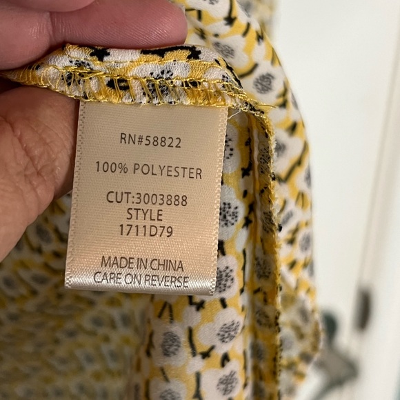 Max Studio Yellow Blouse - Picture 8 of 8